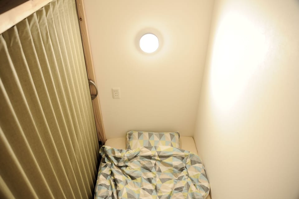 Shared Dormitory, Women only | WiFi (free), bed sheets