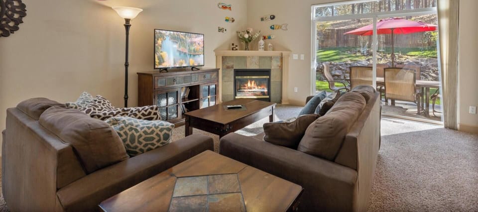 Large pet friendly four bedroom home with two and half bathrooms, sleeps 10