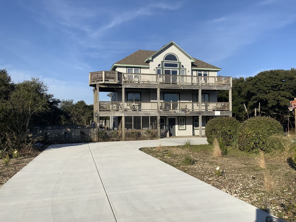 Smileaway is the premium beach destination. We have a large circular driveway 