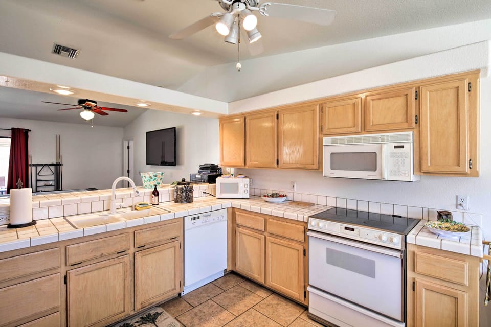 Fully Equipped Kitchen | Cooking Basics