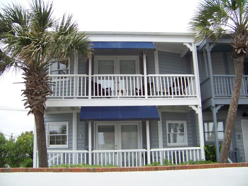 Front of town house