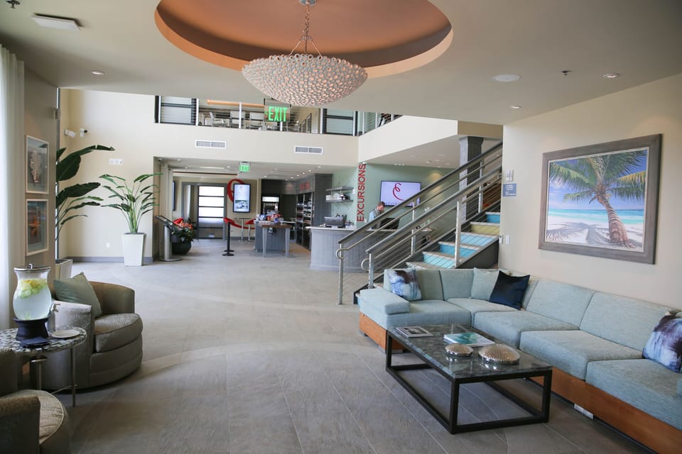 Resort Concierge Desk