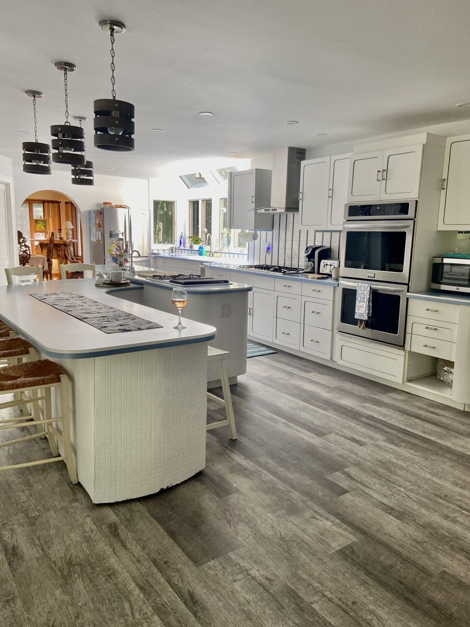 Huge gray blue Ocean airy kitchen