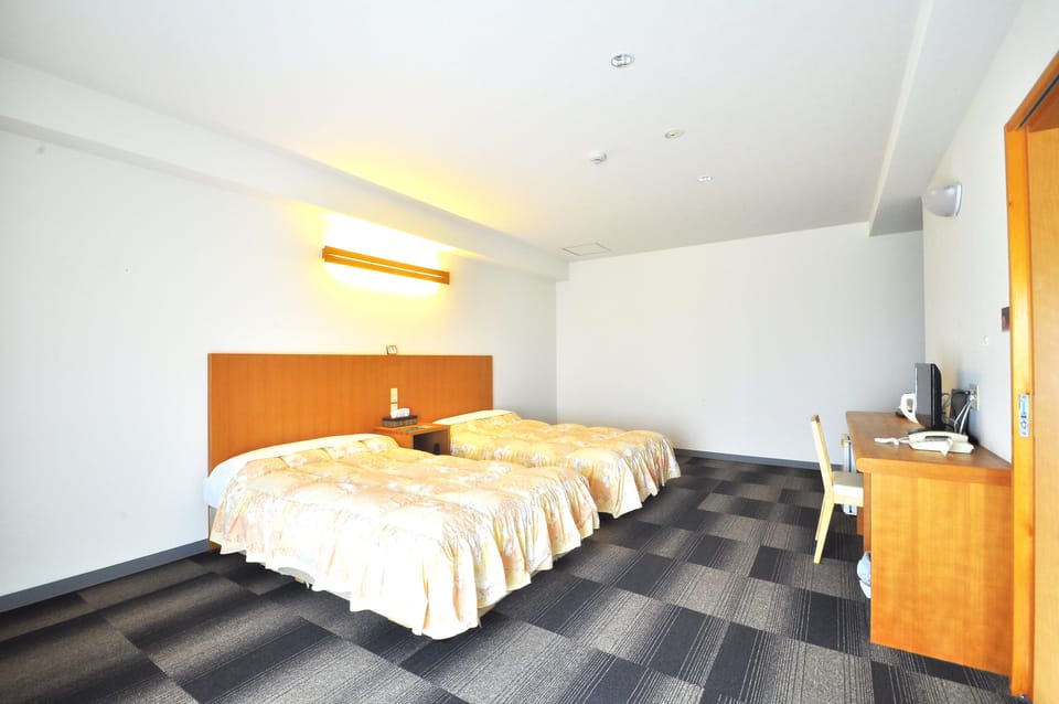 Standard Twin Room, 2 Twin Beds | Free WiFi