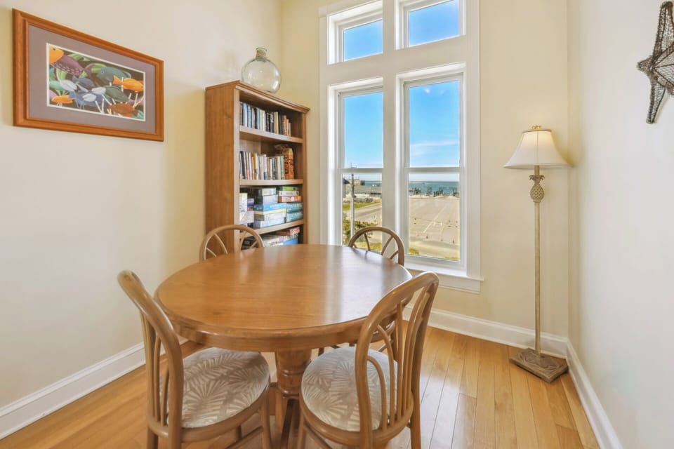 Surf or Sound Realty - 671 - Island's End - Loft