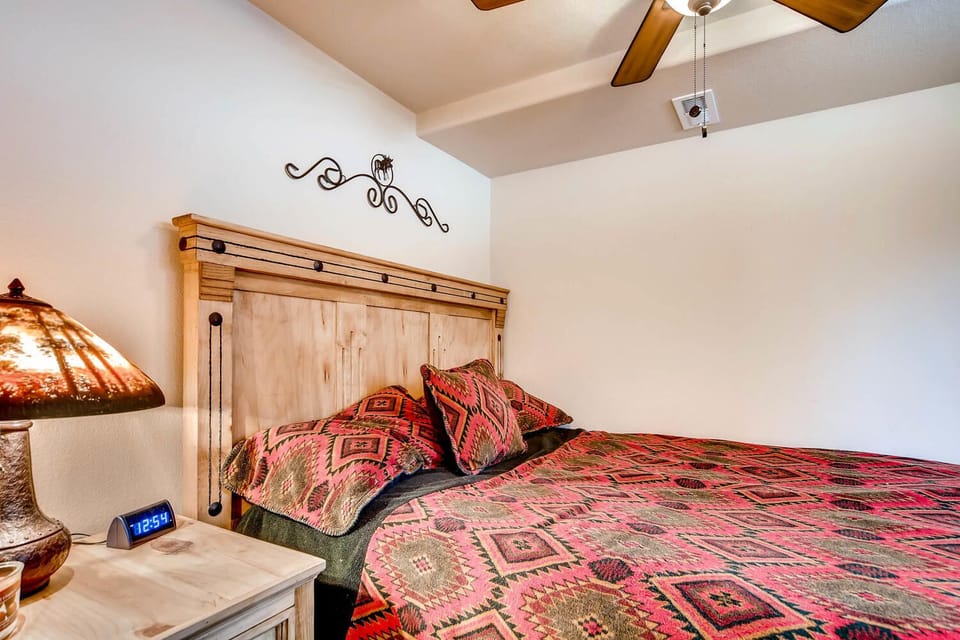 The third bedroom is downstairs and also has a queen bed with really nice furnishings.