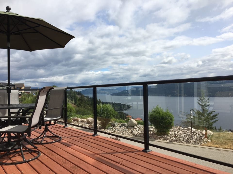 180' view of gorgeous Lake Okanagan.