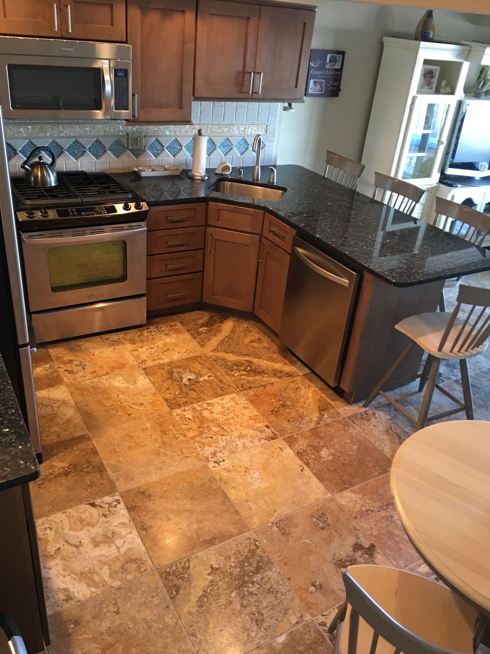 Kitchen 2 nd floor