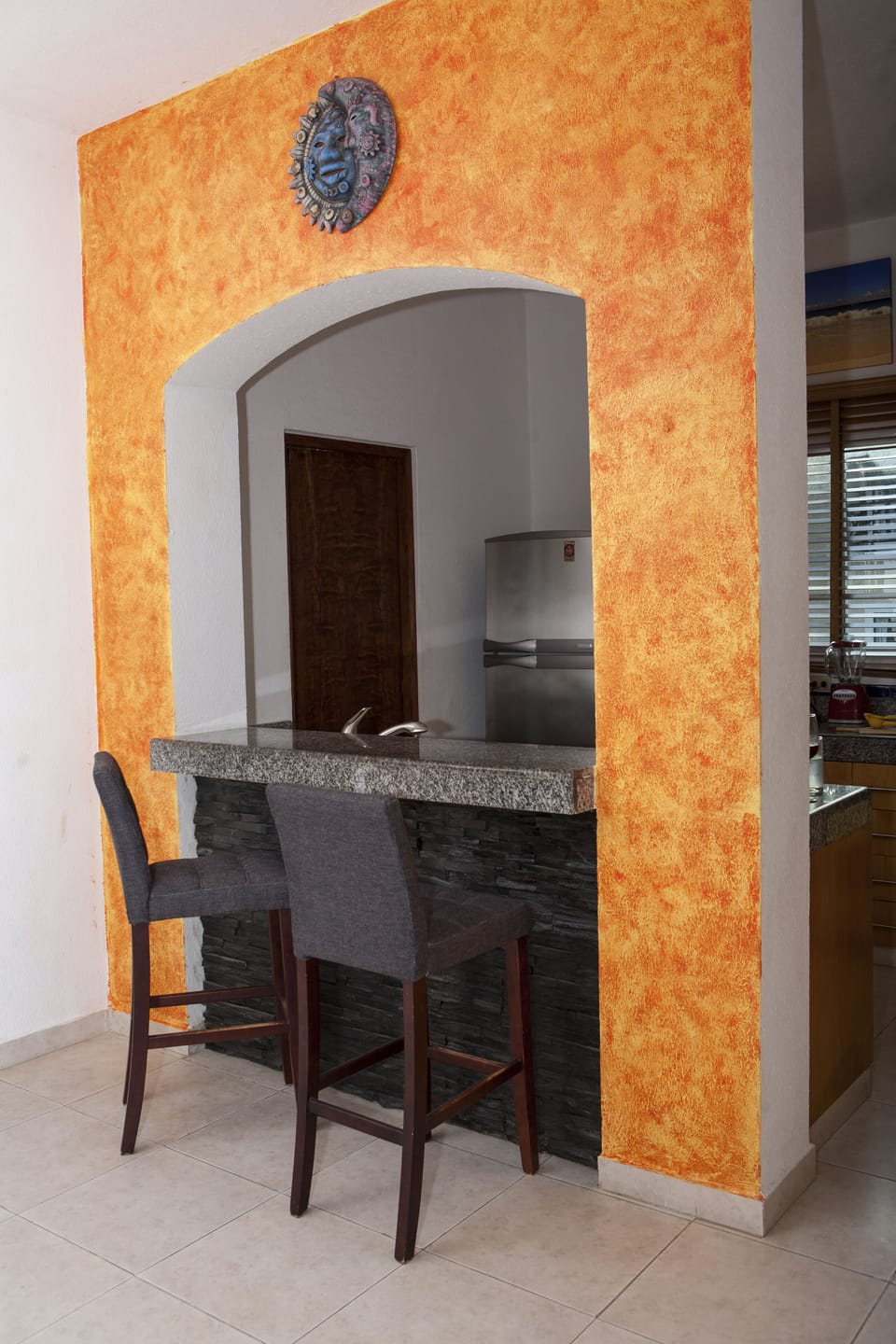 Another view of the kitchen bar