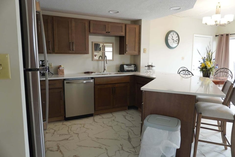 City View 411 3BD Condo with Fireplace by RedAwning Apartment in Pigeon Forge