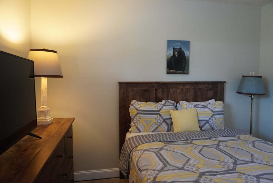 Condo, 3 Bedrooms | 3 bedrooms, WiFi (free)
