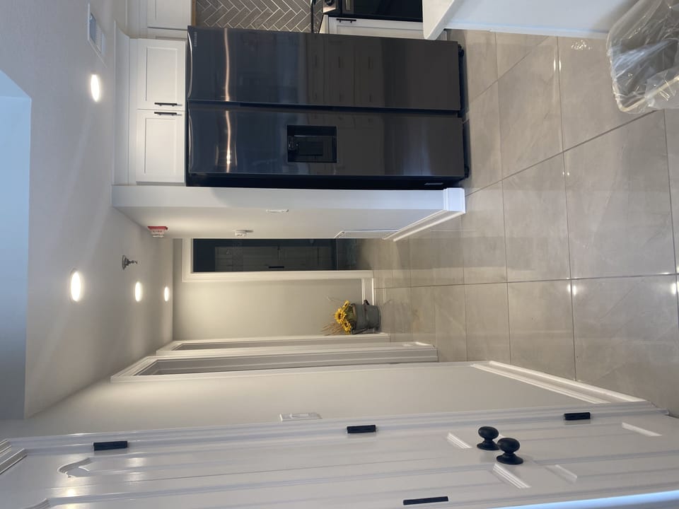 Condo, 3 Bedrooms | Interior