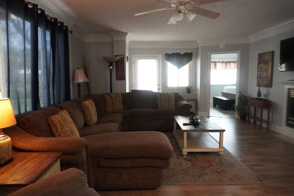 Condo, 2 Bedrooms | Living area | Fireplace