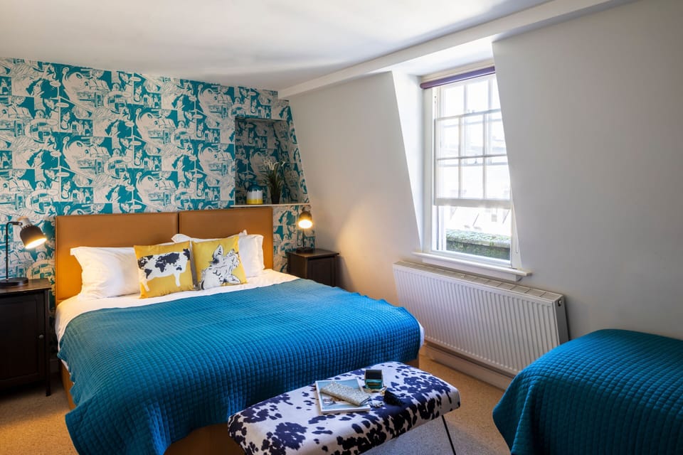 Dream Stays Bath - Trim Street Townhouse with Hot tub Apartment in Bath