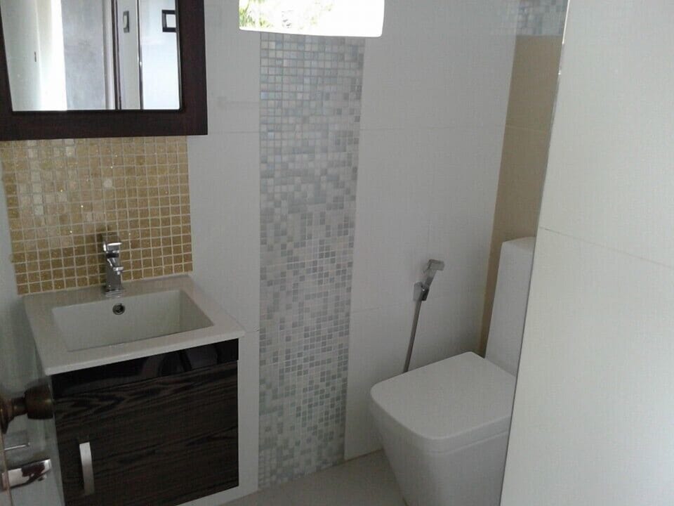 Standard Room | Bathroom | Shower, free toiletries, towels