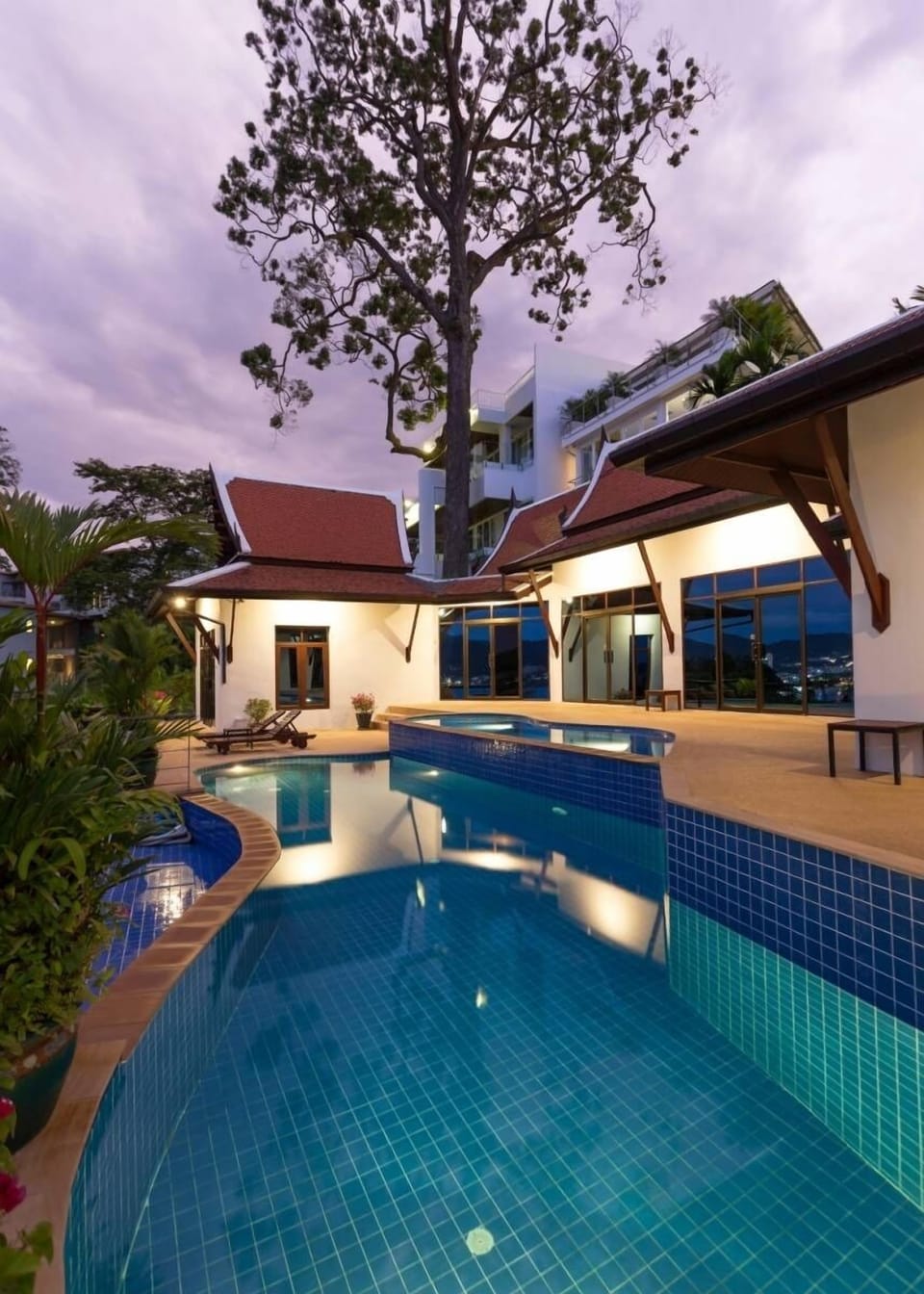 5 Bedroom Villa in Patong Beach - 4102