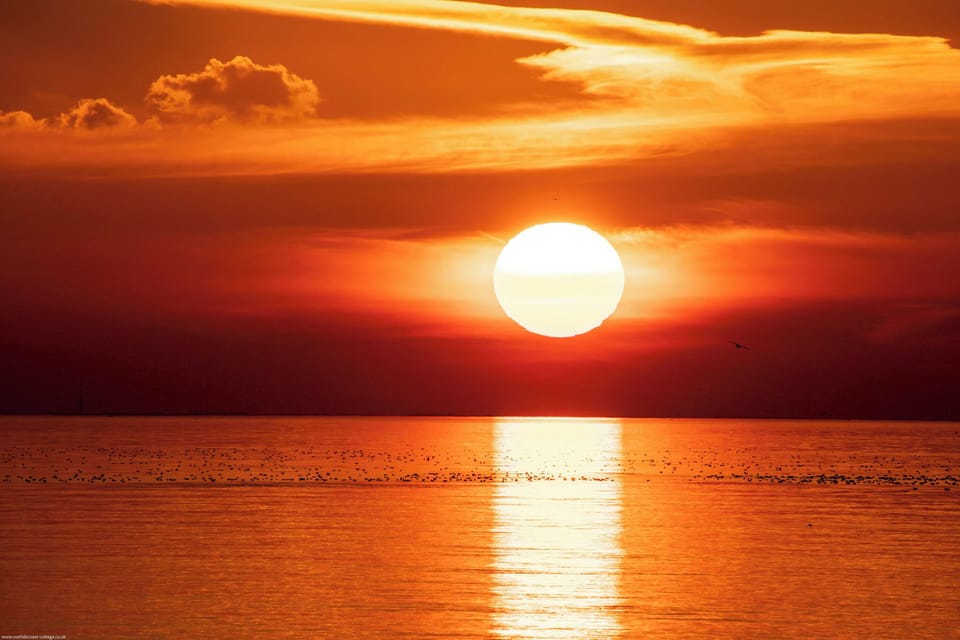 Dog Friendly Family Cottage 2 minutes from our west facing sunset beach
