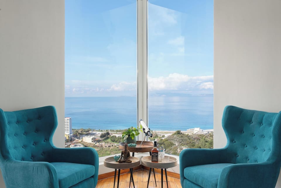 sitting area