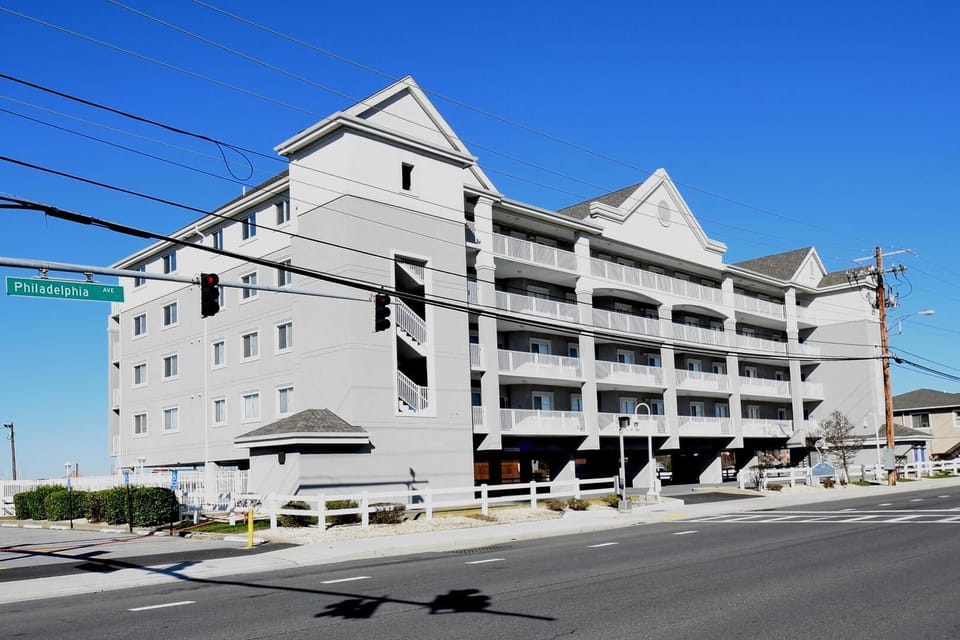 Condo, 4 Bedrooms | Exterior