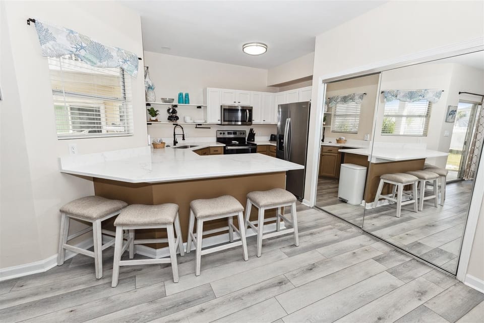 Condo, 3 Bedrooms | Private kitchen | Fridge, oven, coffee/tea maker, toaster