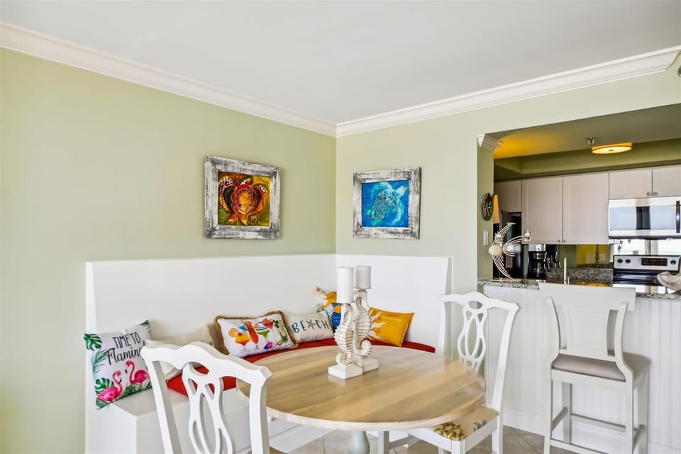 Condo, 1 Bedroom | Dining