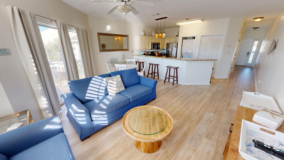 Condo, 1 Bedroom | Living area | 30-inch TV with cable/satellite channels