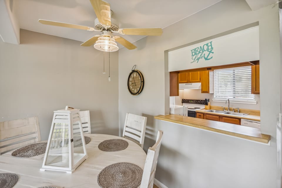 Condo, 2 Bedrooms | Private kitchen | Fridge, microwave, oven, dishwasher