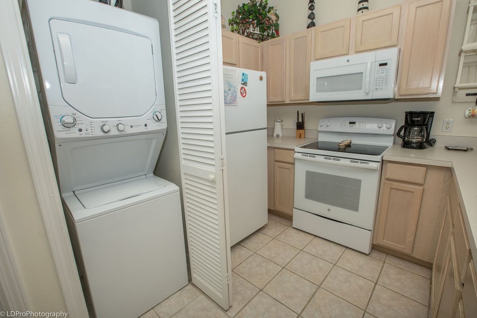 Condo, 1 Bedroom | Interior