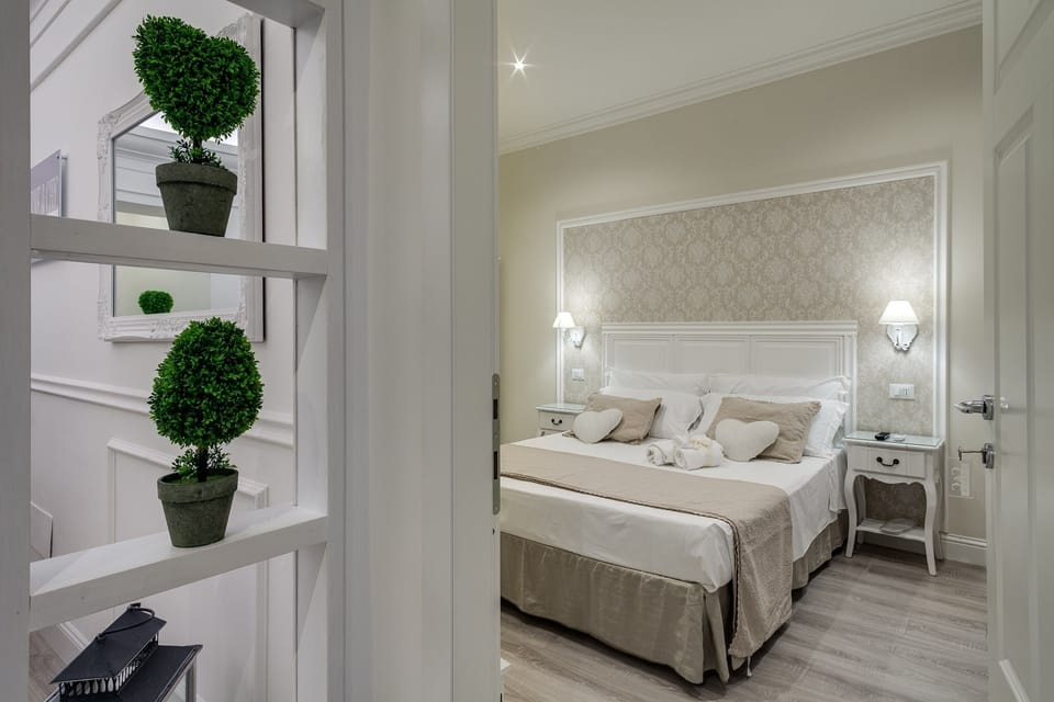 Economy Room | Premium bedding, down comforters, minibar, in-room safe