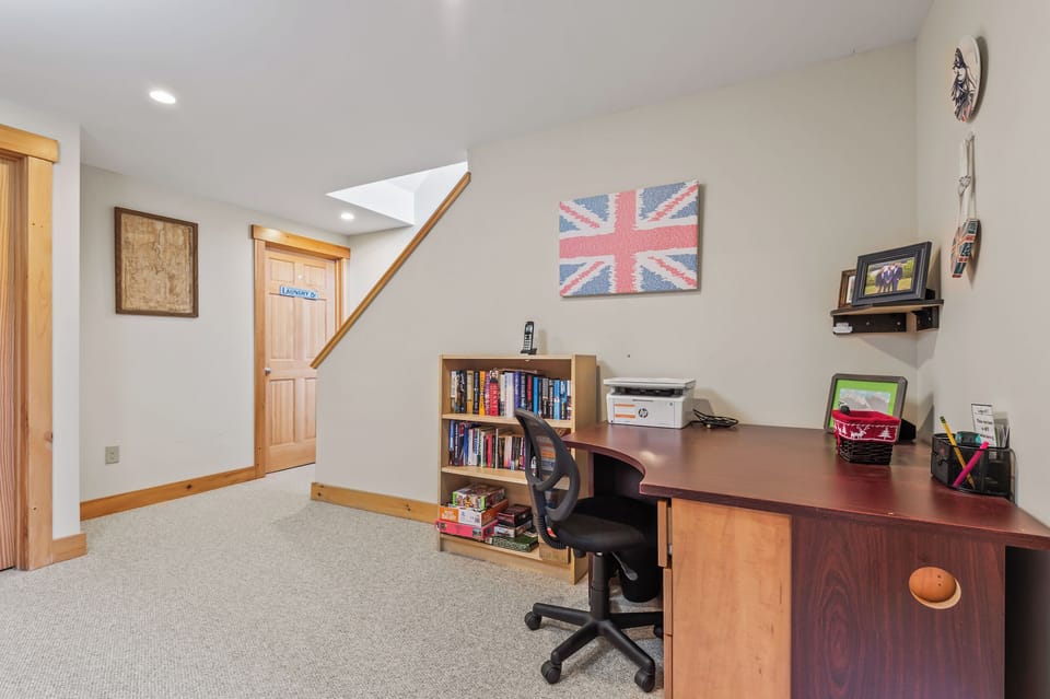 Downstairs office area/hallway