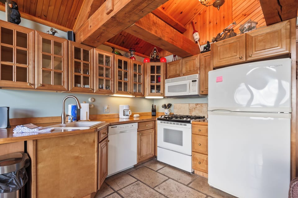Fully equipped kitchen