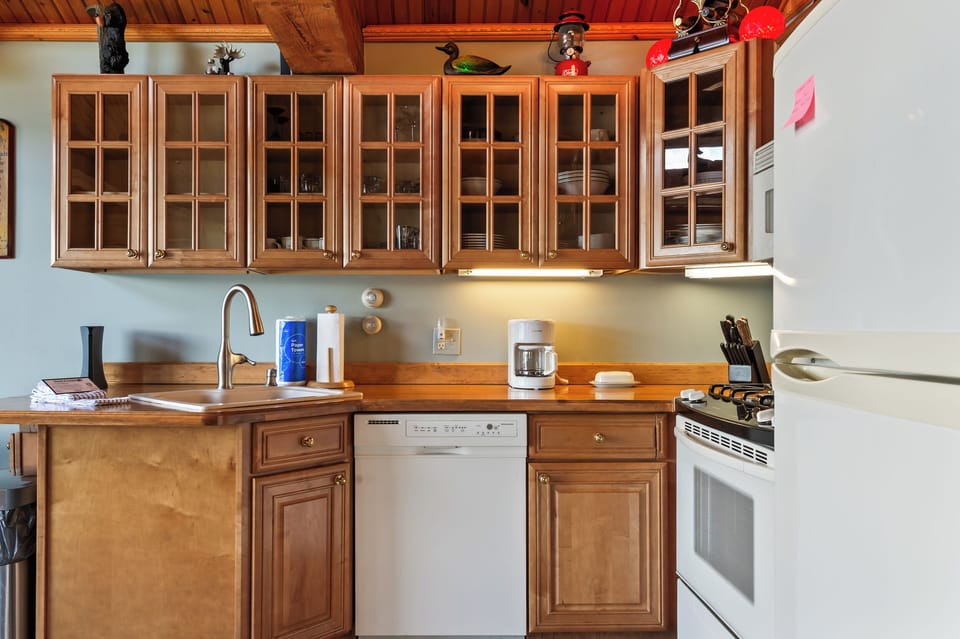 Fully equipped kitchen