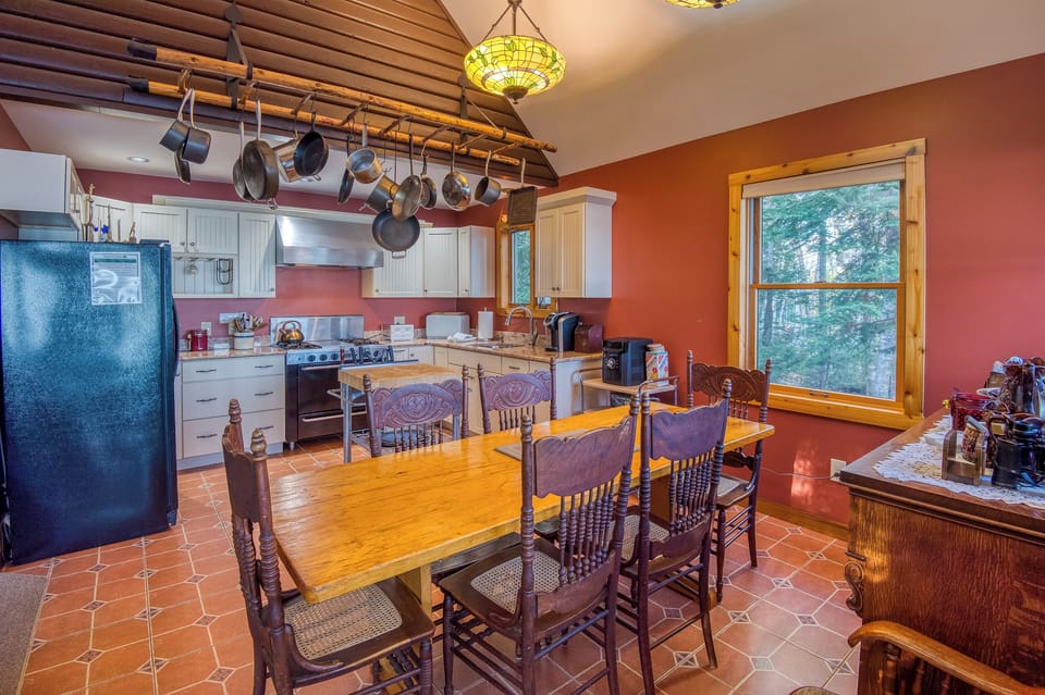 Dining area with view of kitchen