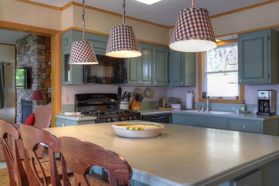 Large Island with seating for 3