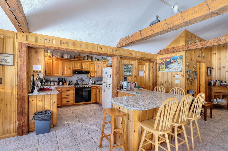 kitchen with large breakfast bar