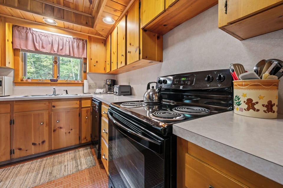 Fully equipped kitchen