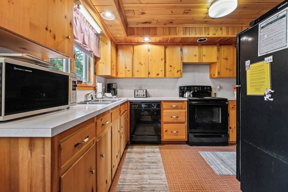 Fully equipped kitchen