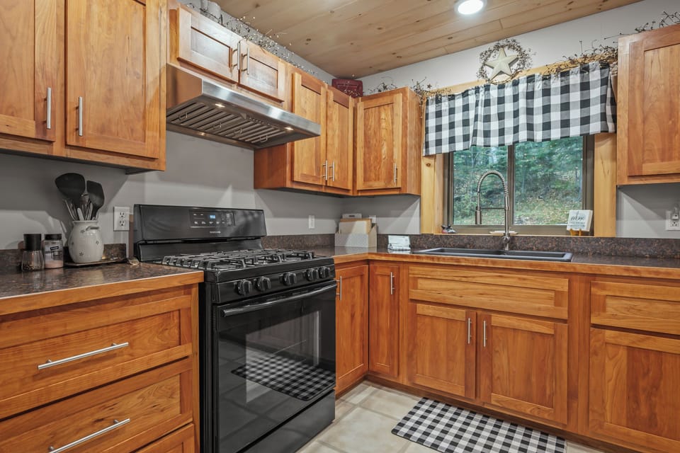 Fully equipped kitchen