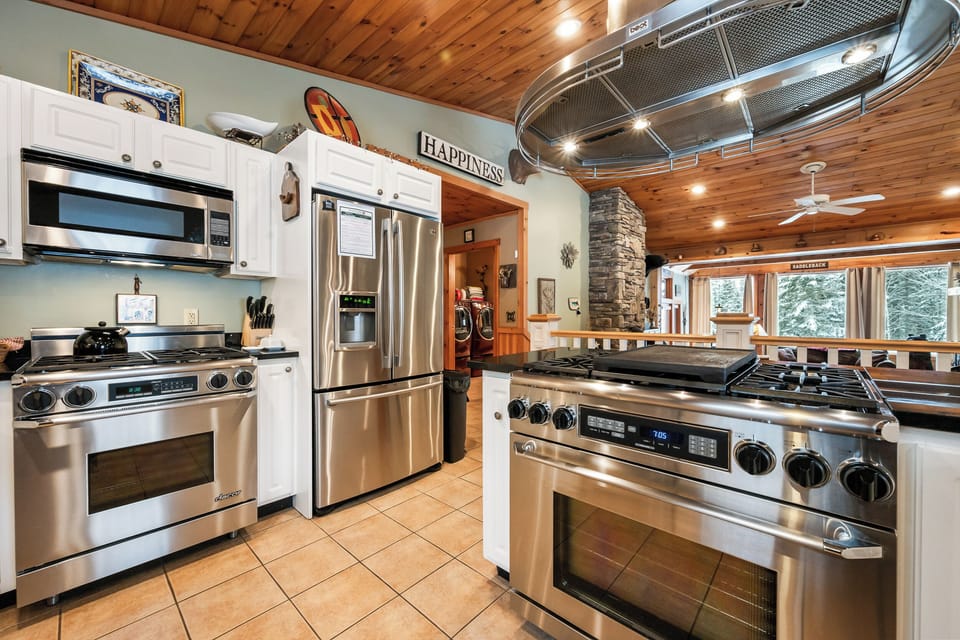 Fully equipped kitchen