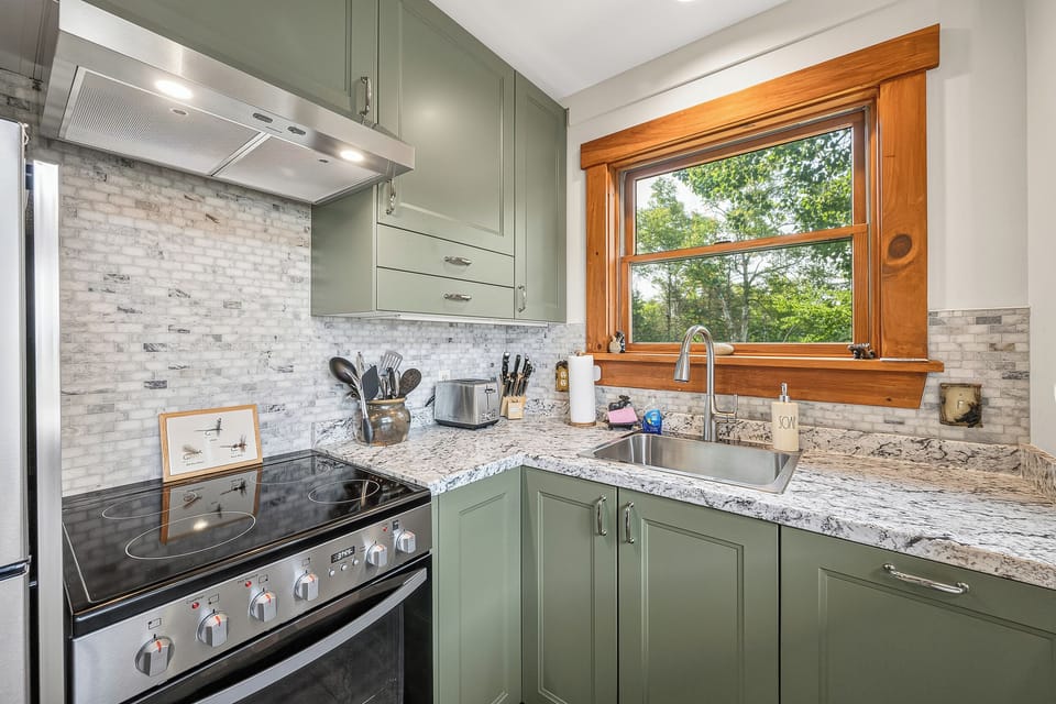 Full Kitchen