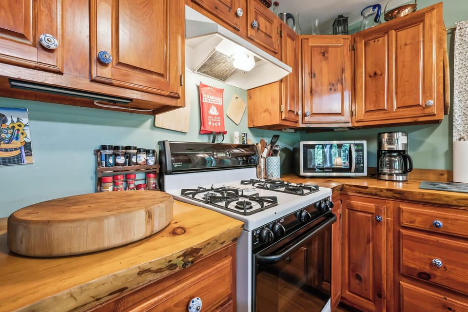 Full Kitchen