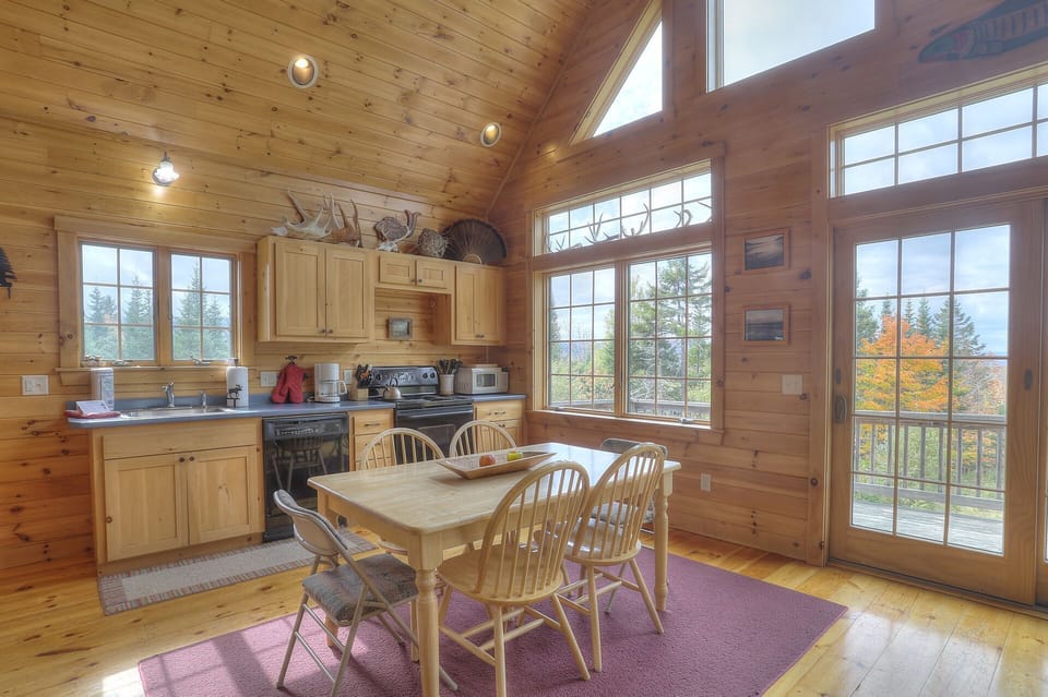 Kitchen and dining table