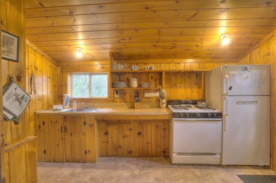 full kitchen