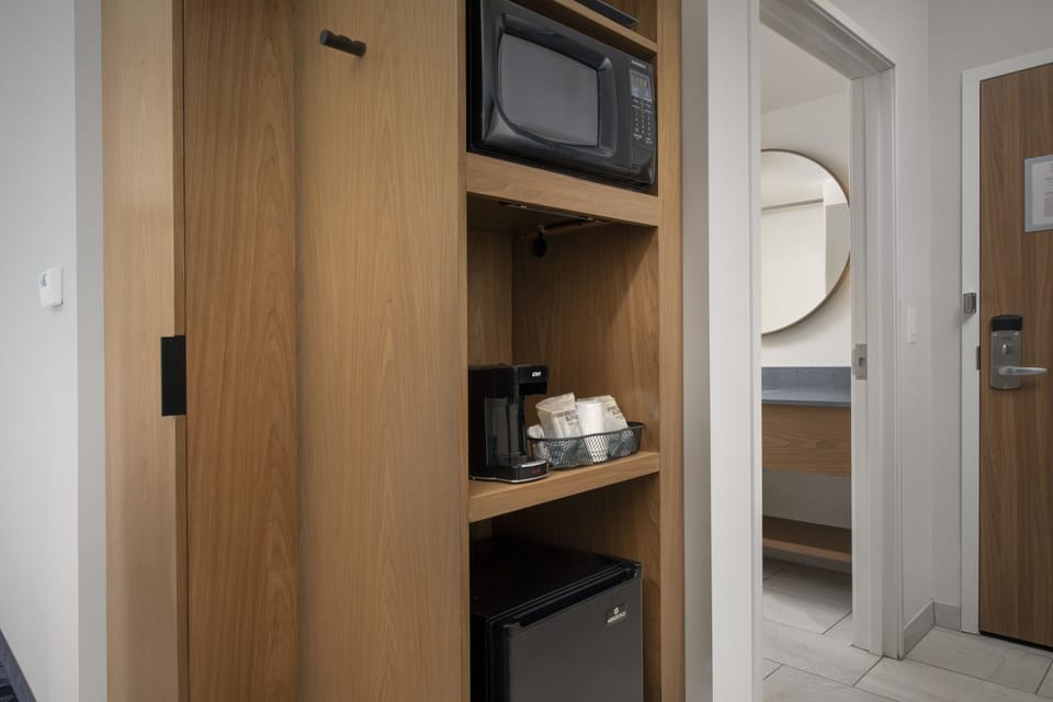 In-room safe, desk, laptop workspace, blackout drapes
