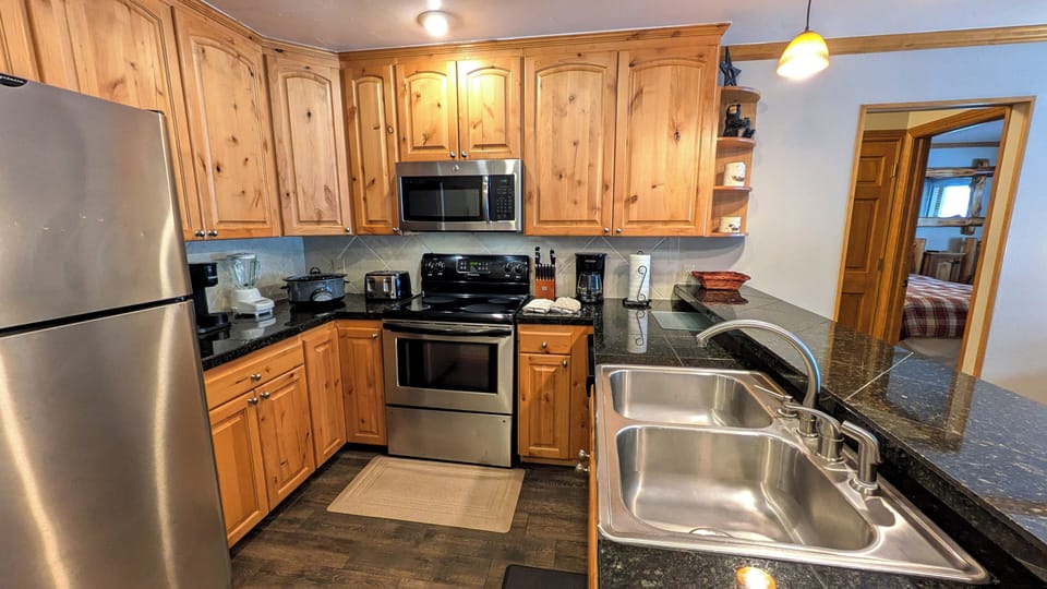 Beaver Creek West Condo G1 kitchen 