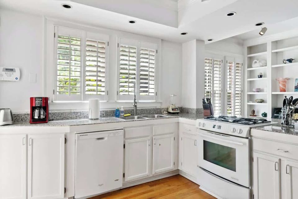 Modern kitchen at your disposal