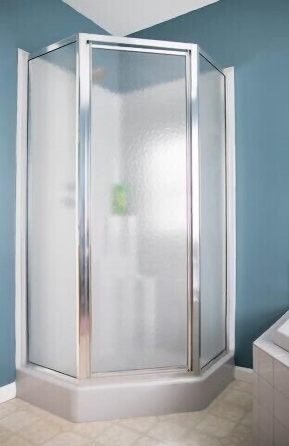Spacious Master bathroom with sink, toilet, shower, and tub
