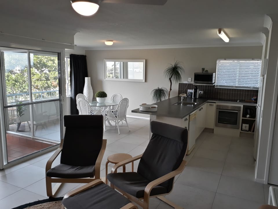 Standard Apartment, 2 Bedrooms, 2 Bathrooms, Ocean View | Private kitchen | Coffee/tea maker, full-size fridge, microwave, oven