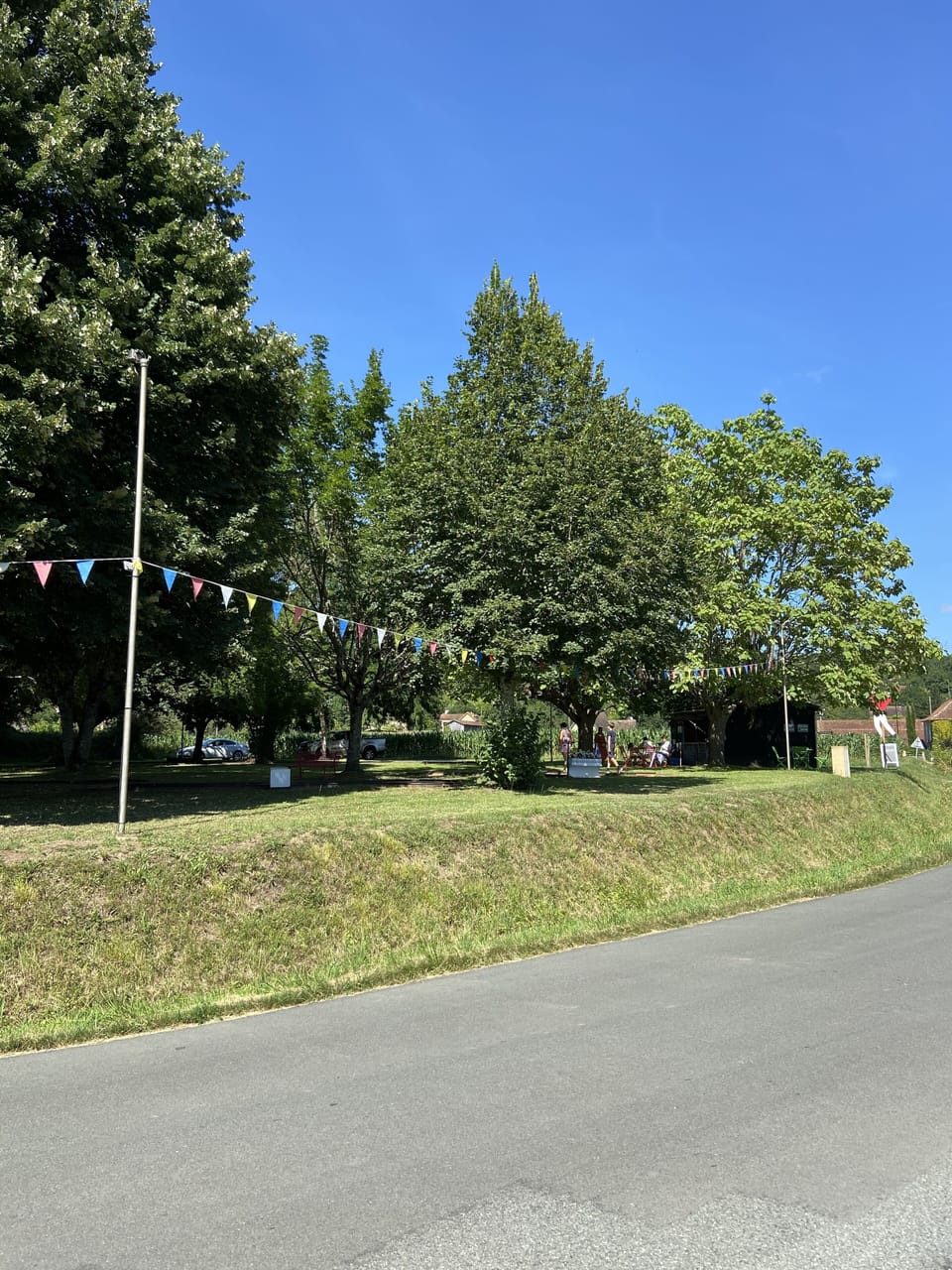 Mini Golf and Bike Hire in Tremolat 
