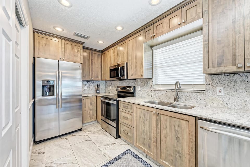 Fully loaded kitchen